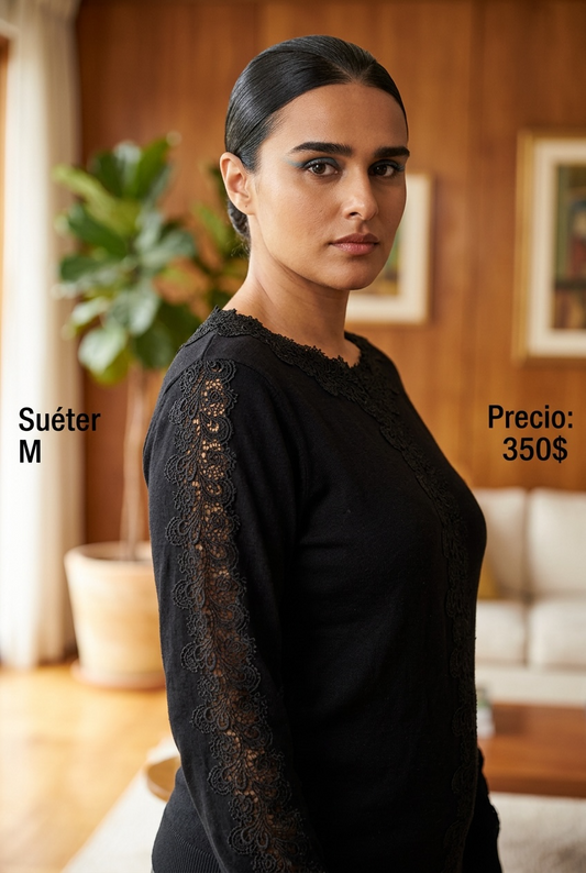Suéter Negro con Detalles de Encaje - PRELOVED