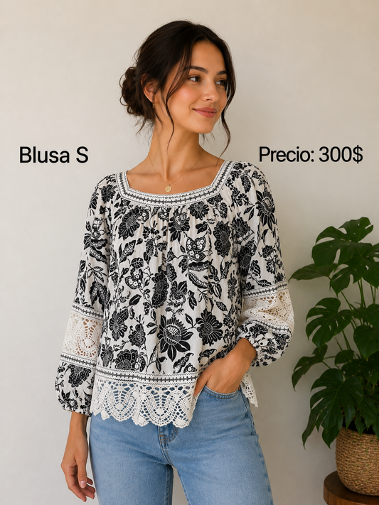 Blusa Floral Blanco y Negro con Encaje - PRELOVED